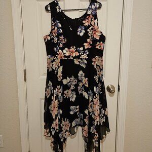 Lane Bryant Lined Handkerchief Hem Sleeveless Dress V Neck Size 18/20 Floral